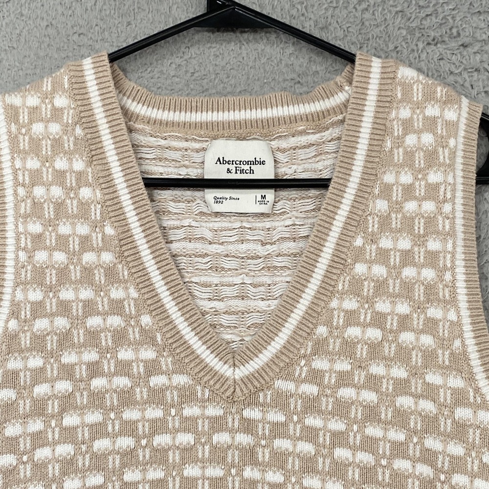 Abercrombie & Fitch Sweater Vest Womens M Beige Cotton V Neck Geometric Knit - Picture 3 of 13
